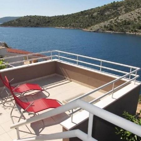 Apartments Ljubi Vinišće Zewnętrze zdjęcie