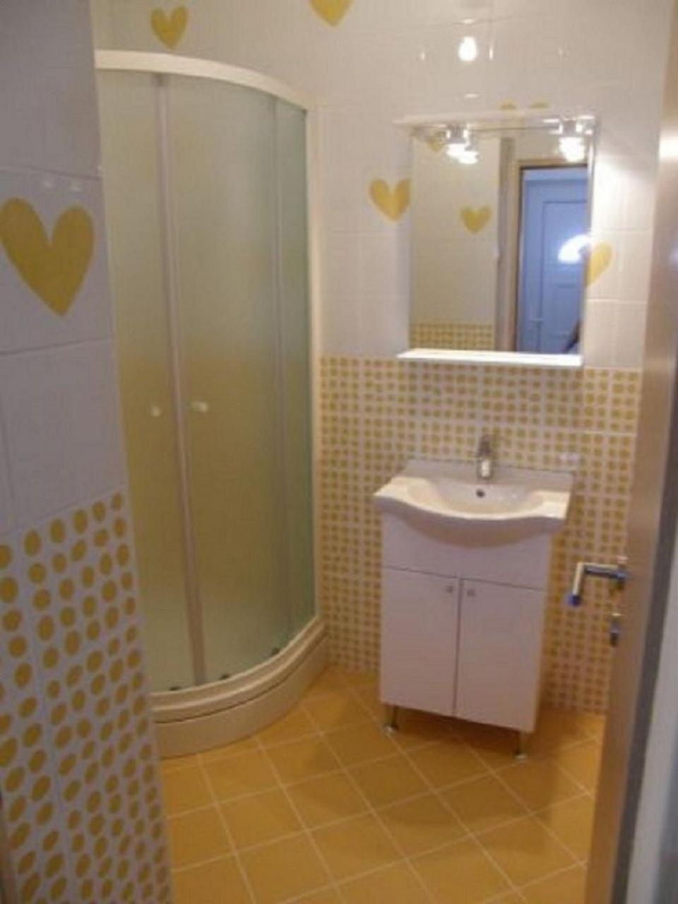 Apartments Ljubi Vinišće Zewnętrze zdjęcie