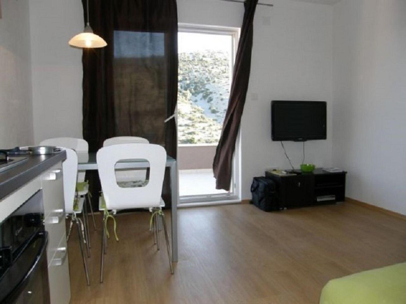 Apartments Ljubi Vinišće Zewnętrze zdjęcie