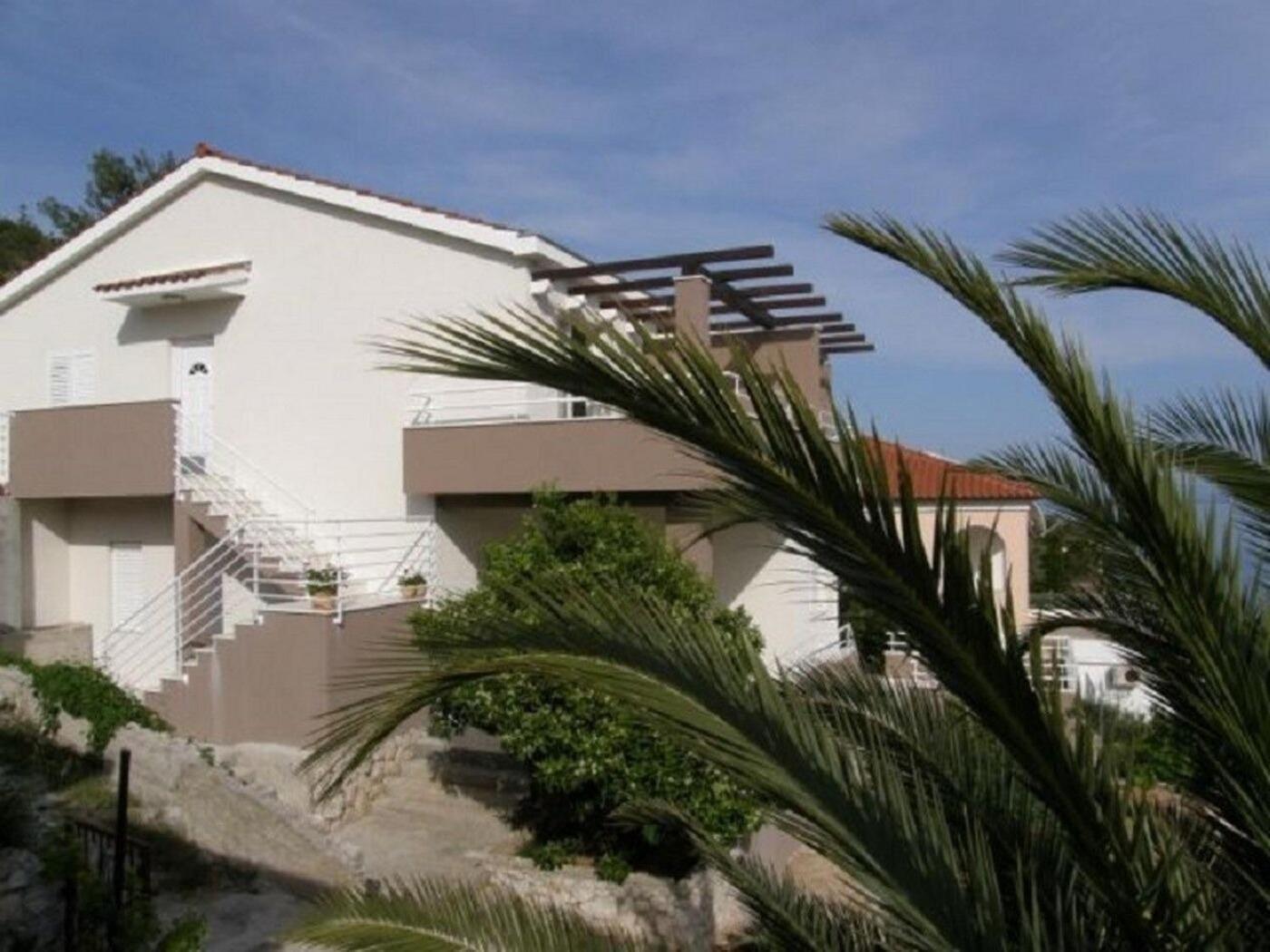 Apartments Ljubi Vinišće Zewnętrze zdjęcie